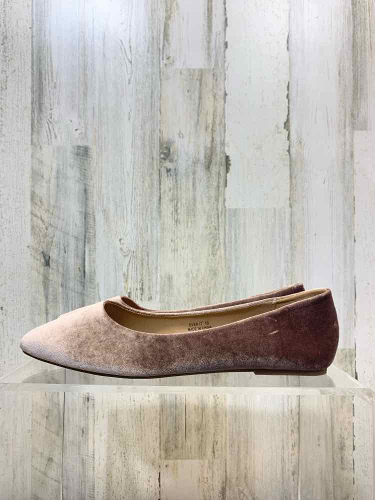 NWT TAN Size 10 Shoes/TAN SUEDE FLAT'S