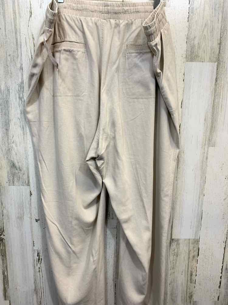 PRE-OWNED Size 26/28 CATO BOTTOMS Beige Solid FLOWY Pants/BEIGE FLOWY PANTS