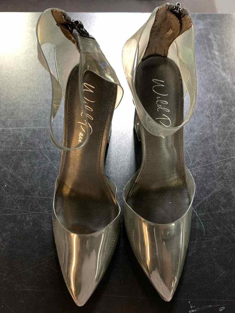 NWT WILD PAIR SHOES Shoe Size 9 Black Vinyl Shoes