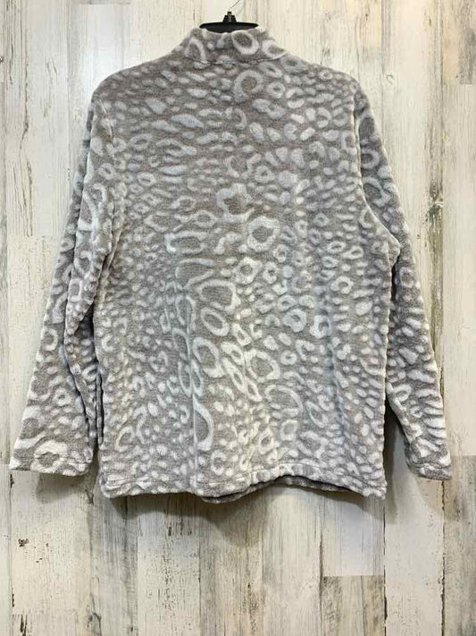 PRE-OWNED CHICOS JACKETS / COATS Size 2 GRAY/WHITE Fleece LEAPORD JACKET Jacket/