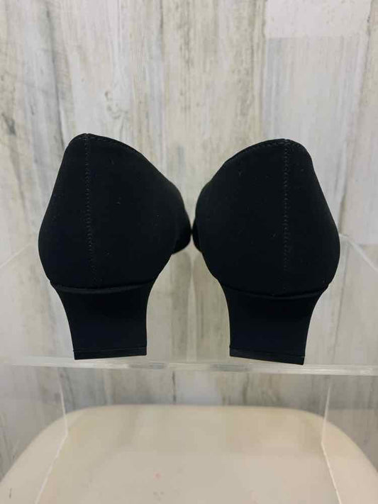 NWT EASY STREET SHOES Shoe Size 7 Black HEEL Shoes