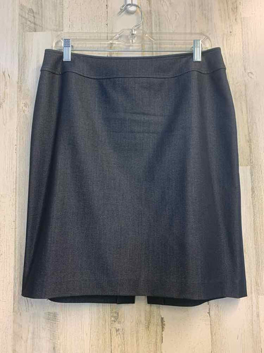 PRE-OWNED TAHARI Dresses and Skirts Size 8P Denim Solid JACKET/SKIRT SUIT TOP