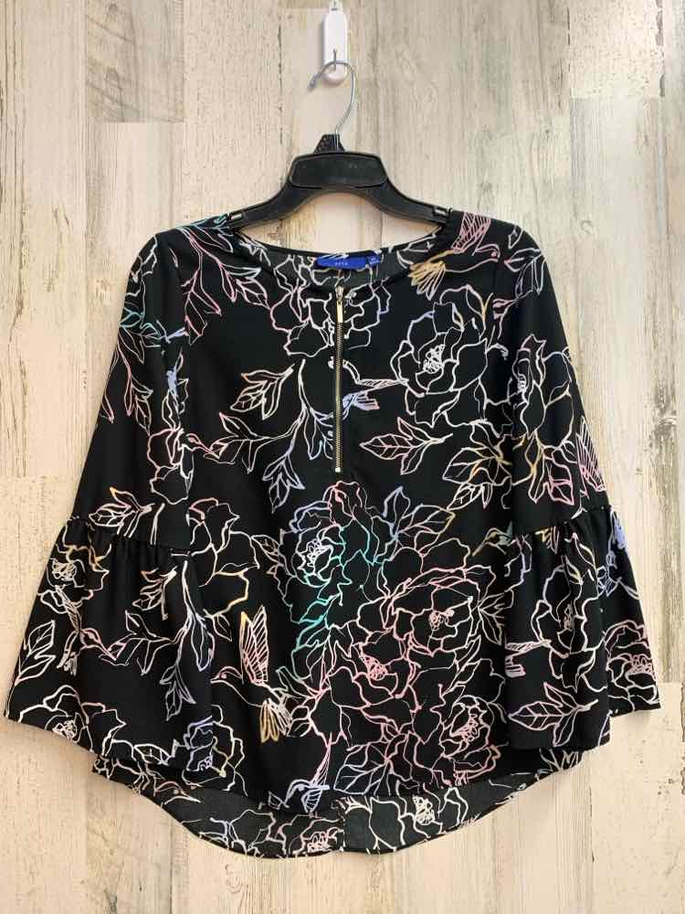 PRE-OWNED APT. 9 Tops Size XS Black FLOWERS LONG SLEEVES TOP/QUARTER ZIP UP