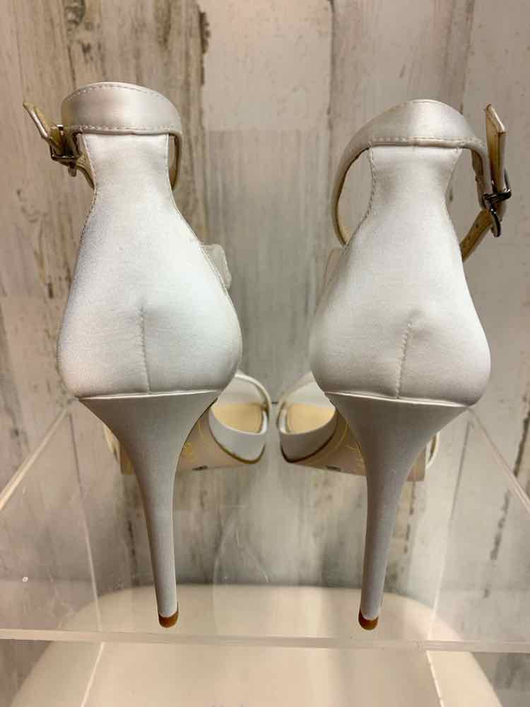 NWT JESSICA SIMPSON SHOES Shoe Size 8.5 White STILETTO Shoes