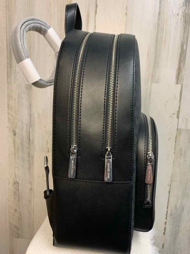 MICHAEL KORS LARGE ZIP/SIGNATURE BACKPACK
