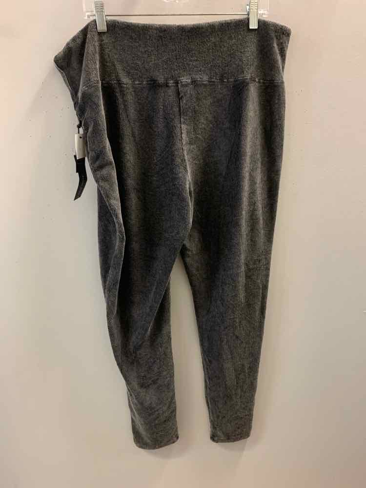NWT Size 2X BLACK TAPE PLUS SIZES Gray Pants