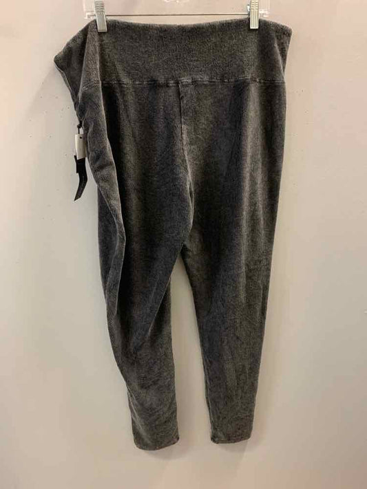 NWT Size 2X BLACK TAPE PLUS SIZES Gray Pants