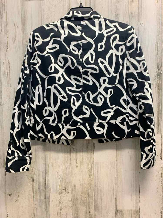 PRE-OWNED TRANSITIONS Tops Size 4 BLACK/WHITE ABSTRACT BLAZER Blazer/BLACK/WHITE