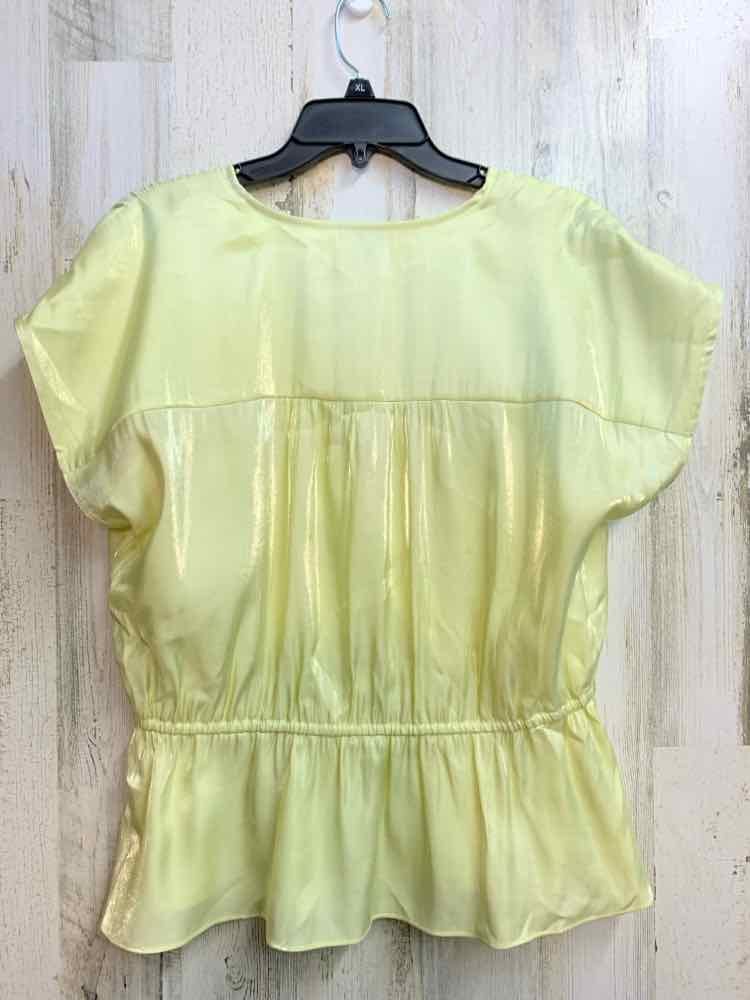 NWT INC Tops Size L PASTEL YELLOW CAP SLEEVE TOP