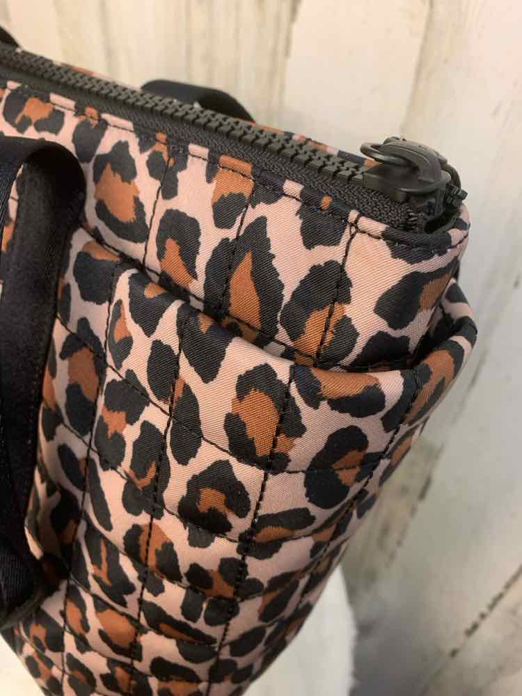 KATE SPADE /LARGE QUILTED TOTE W/FRONT ZIP POCKET