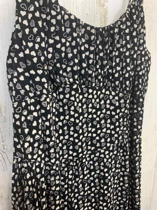 PRE-OWNED ANGIE/SMALL HEART POLKA DOT PRINT TIE-SHOULDER STRAP SMOCKED BACK MINI
