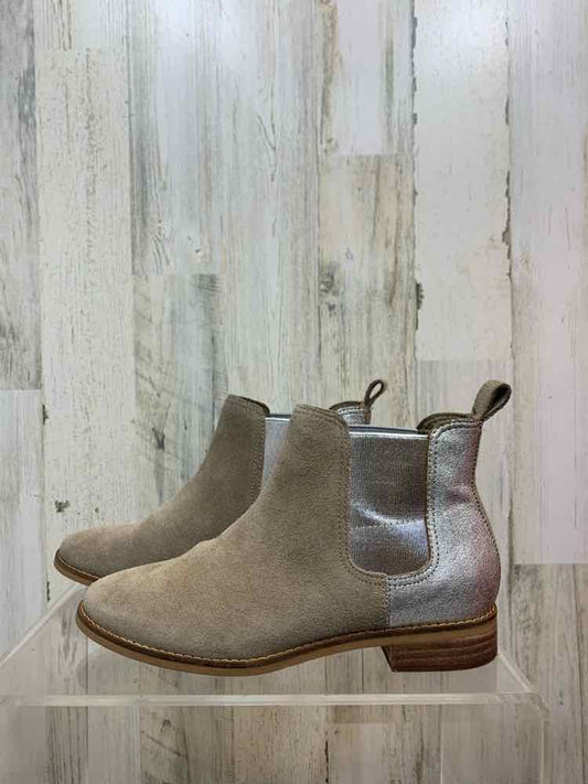 PRE-OWNED TOMS SHOES Shoe Size 6.5 BROWN/SILVER 2 TONE CHELSEA BOOT Boots/TOMS: