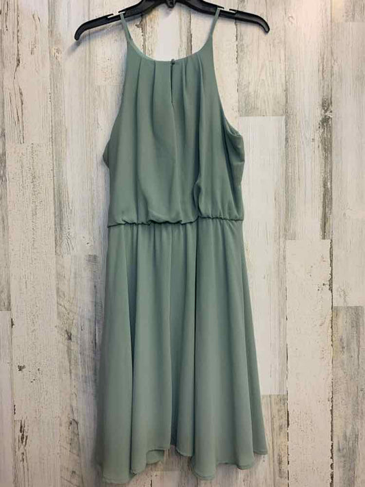 PRE-OWNED MIAMI Dresses and Skirts Size L SAGE SPAGHETTI STRAP Dress