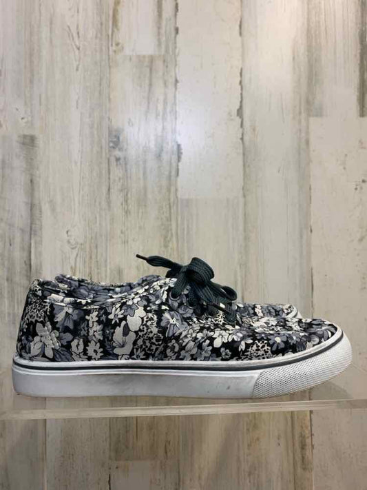 PRE-OWNED NAVIG8 SHOES Shoe Size 7 GRAY/WHT/BLK Floral Shoes