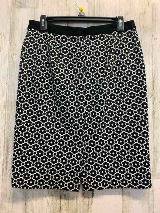 TALBOTS Dresses and Skirts Size 6P BLK/WHT FLOWERS PENCIL Skirt