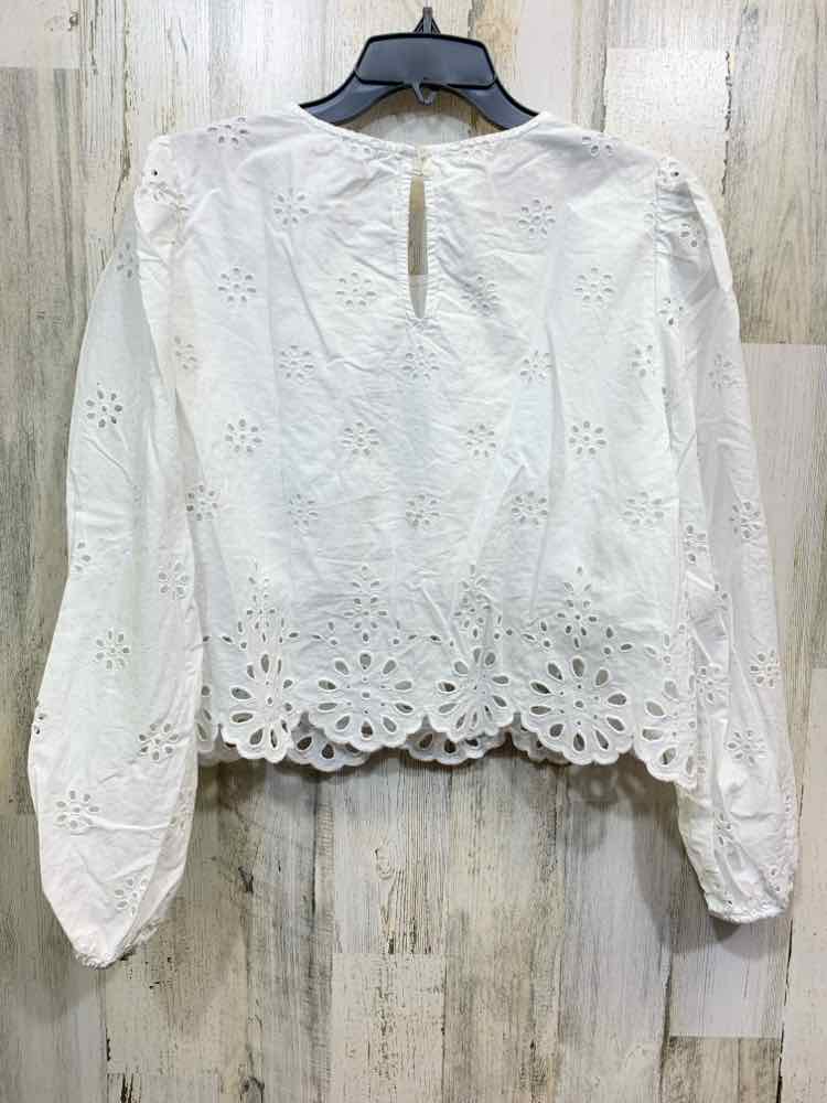 PRE-OWNED AMERICAN EAGLE Tops Size XL White Eyelet CROP Blouse/WHITE EYELET FLOR