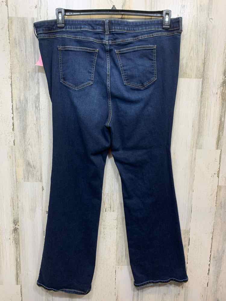 PRE-OWNED Size 20 TORRID PLUS SIZES Navy Jeans