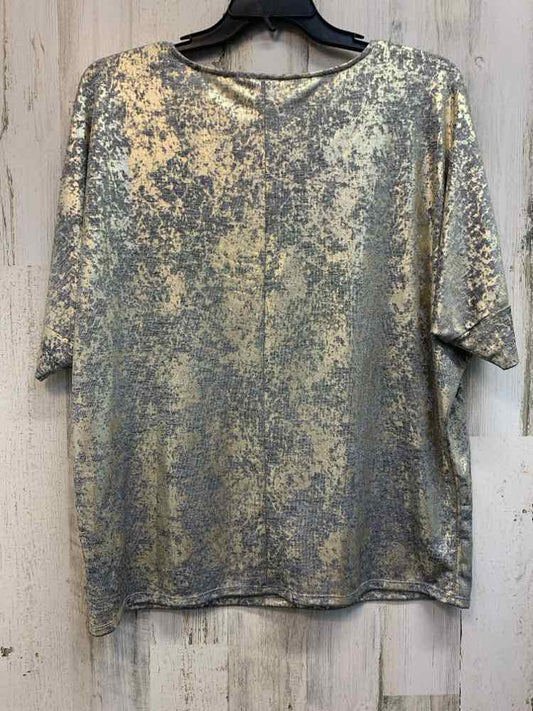 NEW DIRECTIONS Tops Size XL GOLD/SILVER PAINT SPLASH BAT SLEEVES TOP