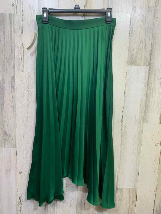 PRE-OWNED BANANA REPUBLIC Dresses and Skirts Size 6 Green ACCORDION Skirt/GREEN