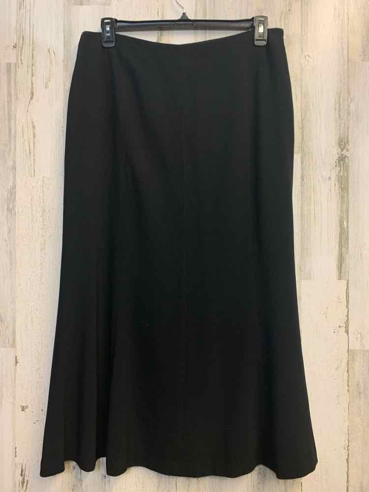 PRE-OWNED JONES NEW YORK Dresses and Skirts Size 14 Black Solid A-LINE Skirt/BLA