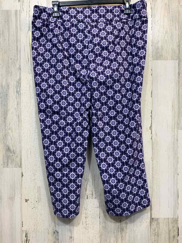 PRE-OWNED Size 14 COUNTERPARTS BOTTOMS PURPLE/LAVENDER Floral CAPRI CAPRI/FLORAL