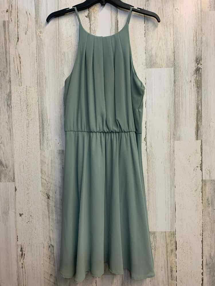 PRE-OWNED MIAMI Dresses and Skirts Size L SAGE SPAGHETTI STRAP Dress