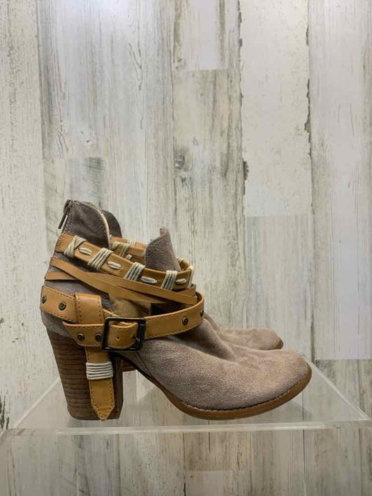 PRE-OWNED altar'd State SHOES Shoe Size 8 Tan Suede ANKLE Boots/ANKLE BOOTIE TAN