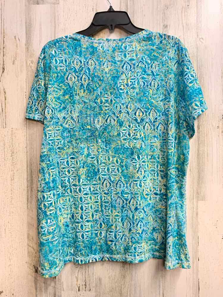 WEEKENDS BY CHICO Tops Size 3 AQUA/YEL MEDALION SHORT SLEEVES TOP
