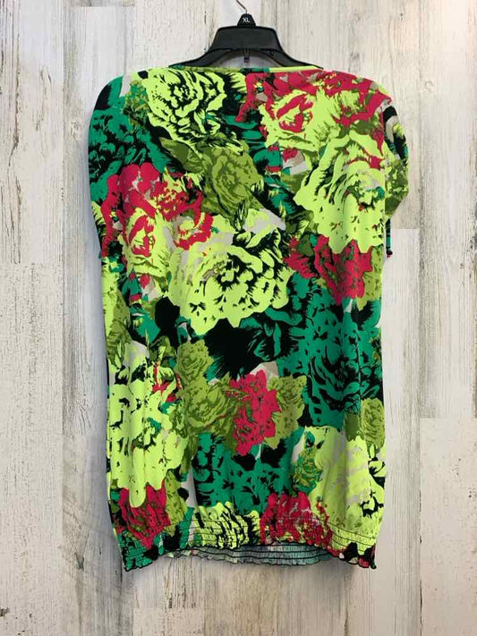 PRE-OWNED MADISON Tops Size M GRN/YLW Floral SLEEVELESS TOP