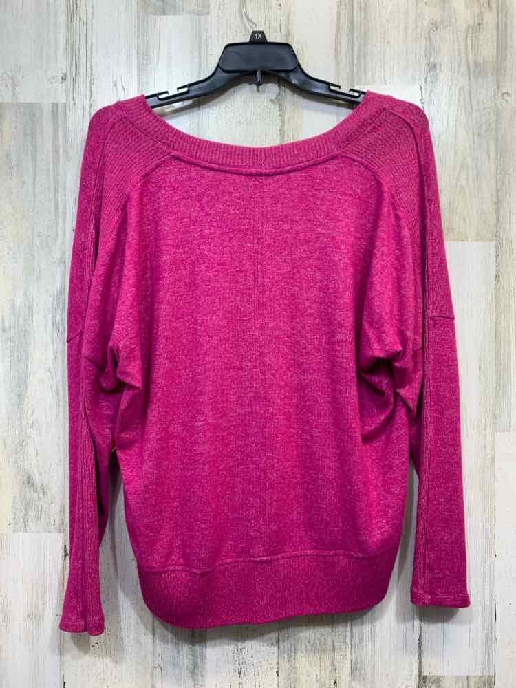 BUFFALO Tops Size XL FUCHSIA SWEATER Sweater