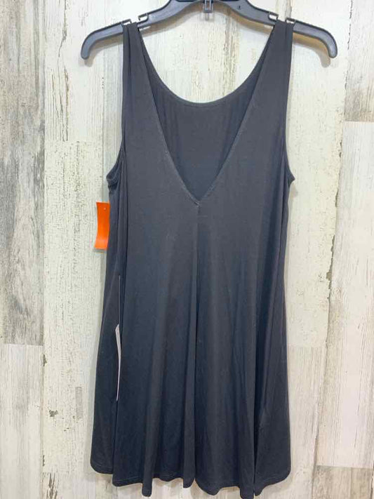 NWT BCBG Tops Size S BLK/WHT Tank Top