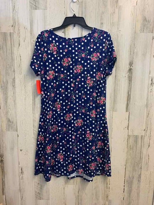 PRE-OWNED JAMIE & LAYLA Dresses and Skirts Size M BLUE/WHT SHORT SLEEVES Dress