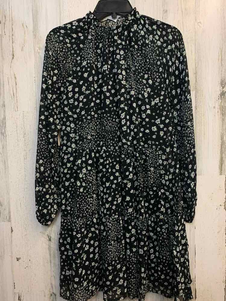 THIS & THAT Dresses and Skirts Size S BLK/WHT/YEL DAISIES LONG SLEEVES Dress