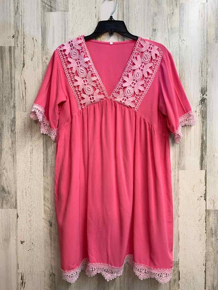 PRE-OWNED Dresses and Skirts Size L Pink SHORT SLEEVES Dress