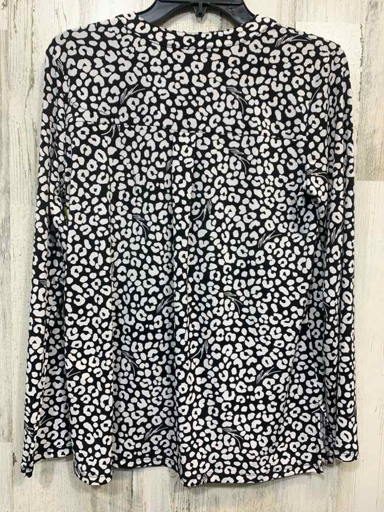 PRE-OWNED MICHAEL KORS Tops Size S BLK/WHT CHEETAH LONG SLEEVE TOP/ HALF ZIPPER