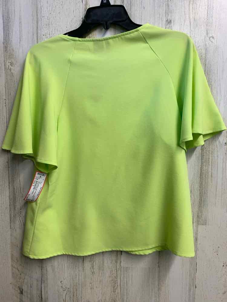 PRE-OWNED NEW DIRECTION Tops Size S NEON GREEN SHORT SLEEVES TOP