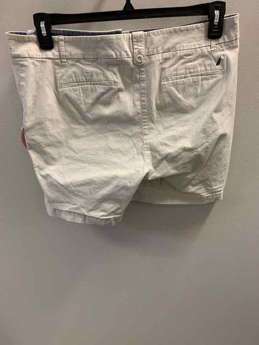 Size 12 NAUTICA BOTTOMS LT GRAY Shorts