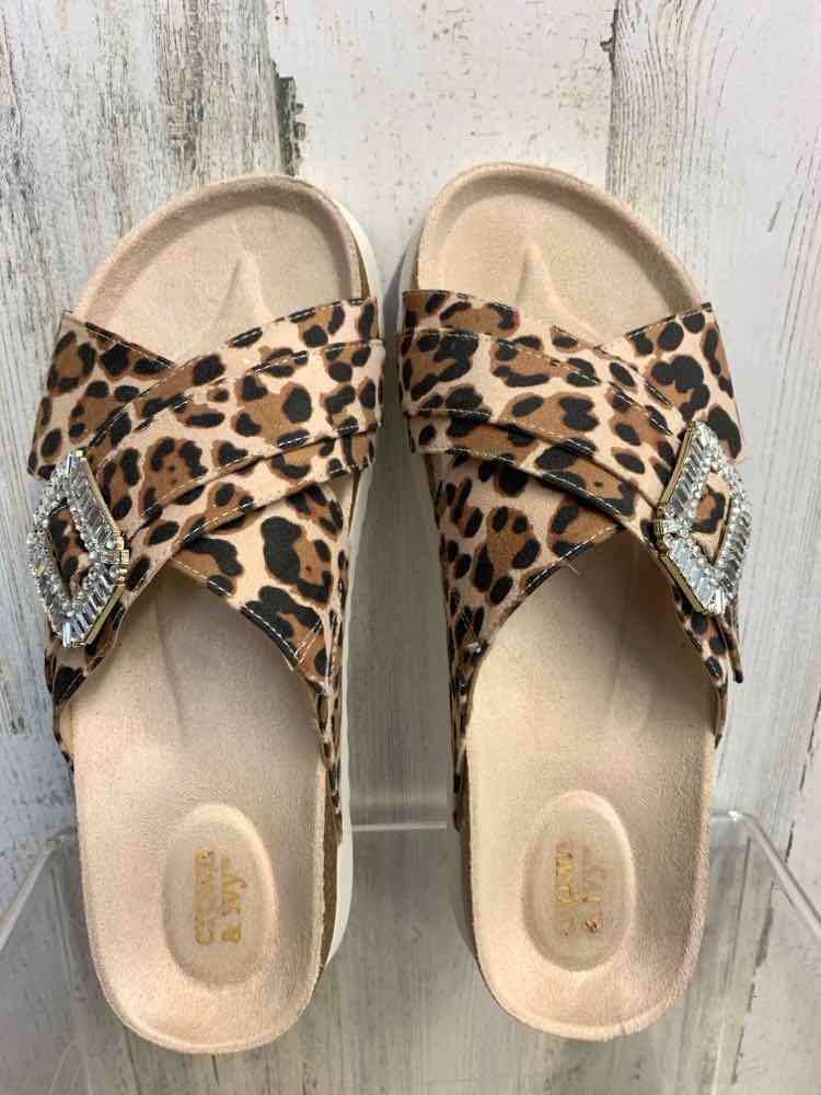 PRE-OWNED CROWN & IVY SHOES Shoe Size 7 BROWN/TAN LEOPARD PLATFORM Shoes
