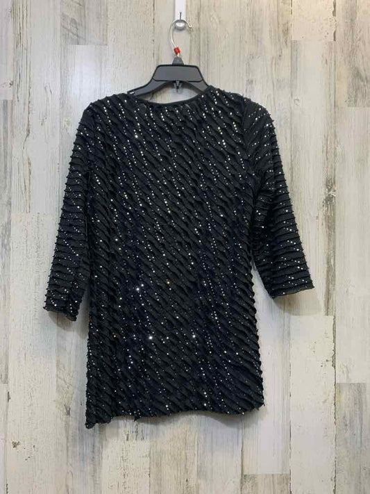 PRE-OWNED KIM ROGERS Tops Size PM Black RIPPLE 3/4 LENGTH TOP