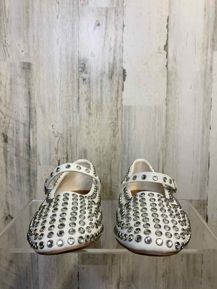 NWT A NEW DAY SHOES Shoe Size 11 White Rhinestone FLATS Shoes/WHITE FLATS W/ CLE