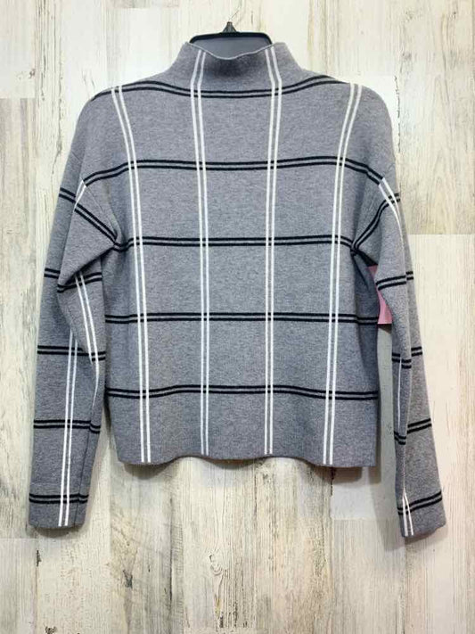 PRE-OWNED MAX STUDIO Tops Size S GRAY/BLACK/WHITE Plaid TURTLE NECK Sweater/PLAI