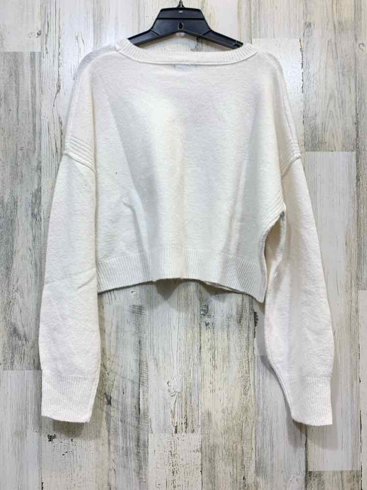 NWT WILD FABLE Tops Size M Cream LONG SLEEVES Sweater