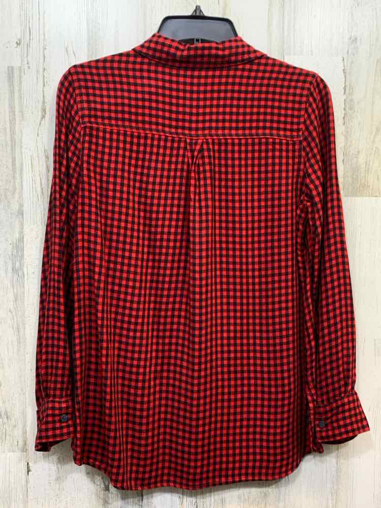 PRE-OWNED OLD NAVY SHIRTSize S RED/BLACK Checkered BUTTON UP TOP/RED/BLACK CHECK