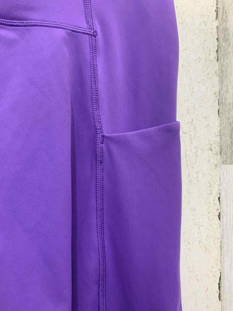 PRE-OWNED TEK GEAR BOTTOMS M Purple Solid CAPRI Activewear Bottom/PURPLE CAPRI A