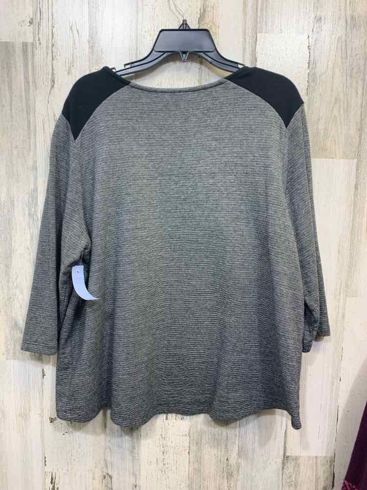 PRE-OWNED CHICOS Tops Size 3 BLACK/WHITE MINI STRIPES LONG SLEEVE Shirt/BLACK/WH