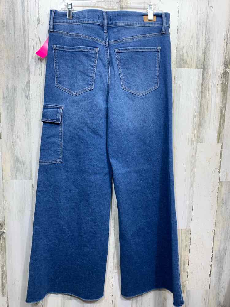 PRE-OWNED SOFIA JEANS Size 10 BOTTOMS WIDE-LEGGED BLUE DENIM SOFIA JEANS