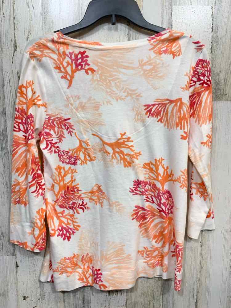 PRE-OWNED CHICO'S/CORAL PRINT 3/4 SLEEVE V-NECK TEE