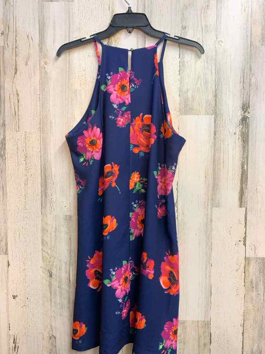 PRE-OWNED Dresses and Skirts Size L Navy Floral HALTER Dress