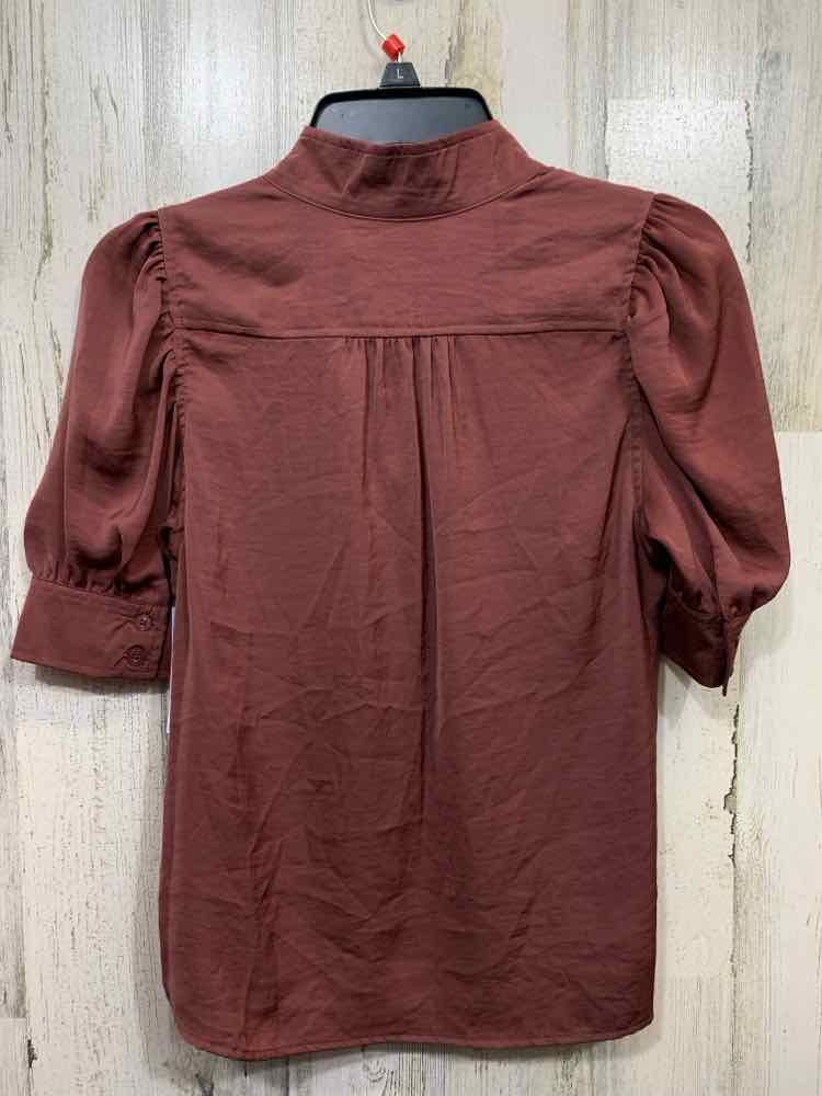 NWT CALVIN KLIEN Size XSP MAUVE PLUM BUTTON UP SHORT SLEEVES HIGH COLLAR BLOUSE