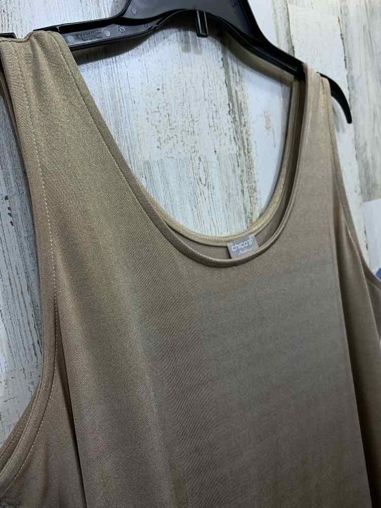 PRE-OWNED CHICOS CHAMPAGNE SCOOP-NECK TANK TOP